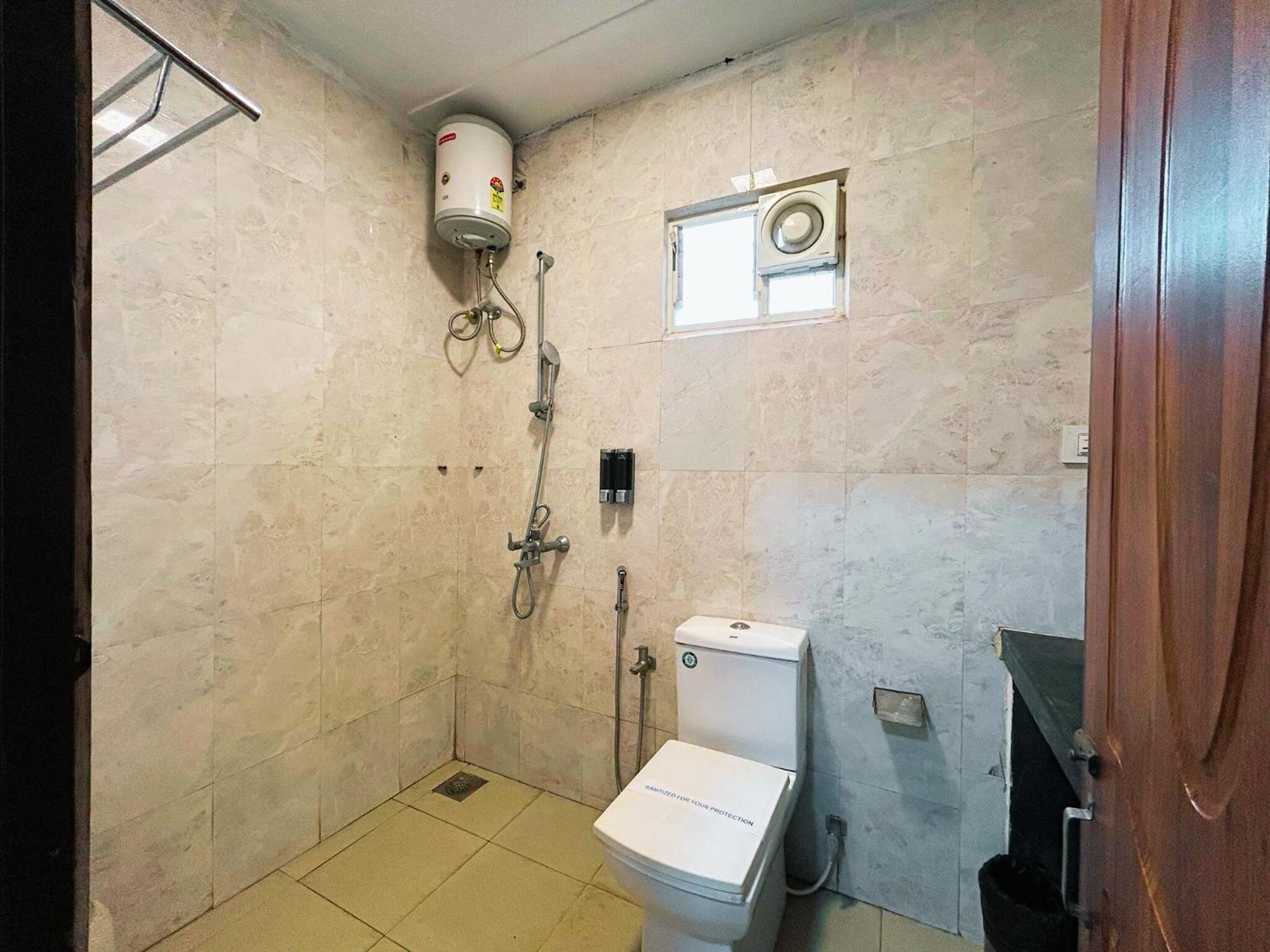 Bay Breeze Resorts & Hotels Morjim Zewnętrze zdjęcie